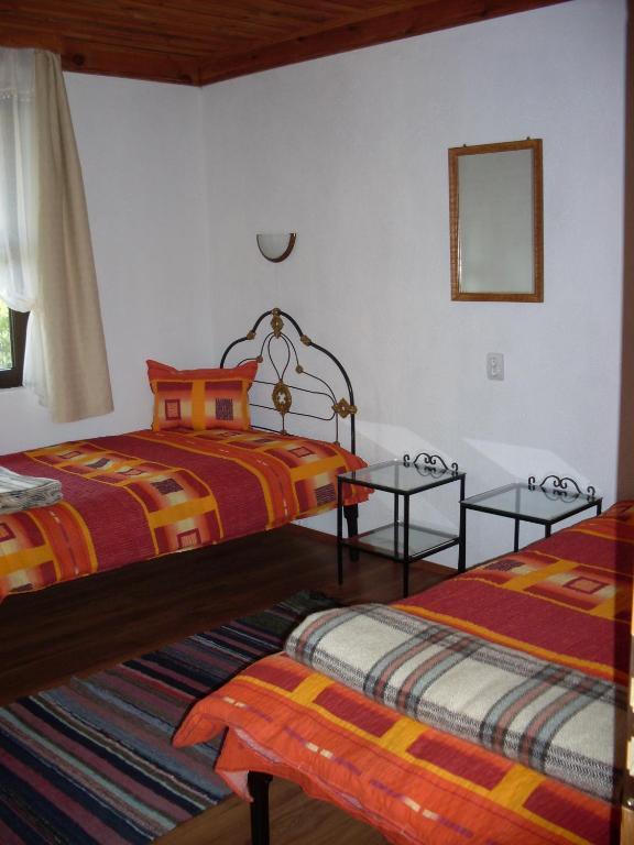 Hotel Tsutsovi House à Kalofer Chambre photo